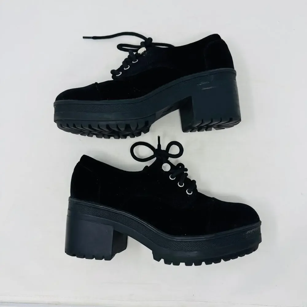 Urban Outfitters Black Velvet Lace-Up Chunky Platform Heels 90s Y2K Style Size 7